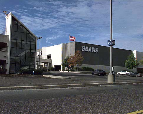 Sears Exterior Green Acres Mall Valley Stream Ny 1 Flickr