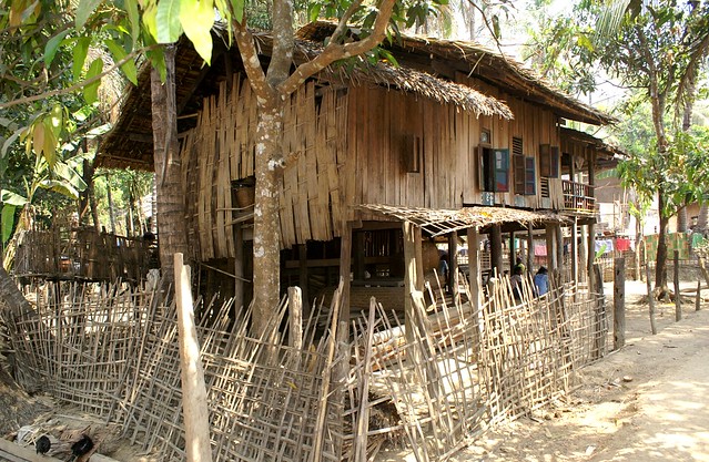 PICT0399/Burma/Chin State/Local Chin' tribe House on pile/