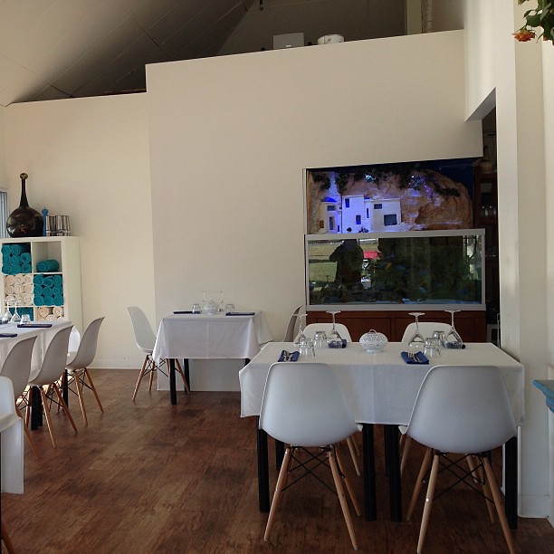 New restaurant Oliv Mediterranean in #clevelandqld investigating for Saturday