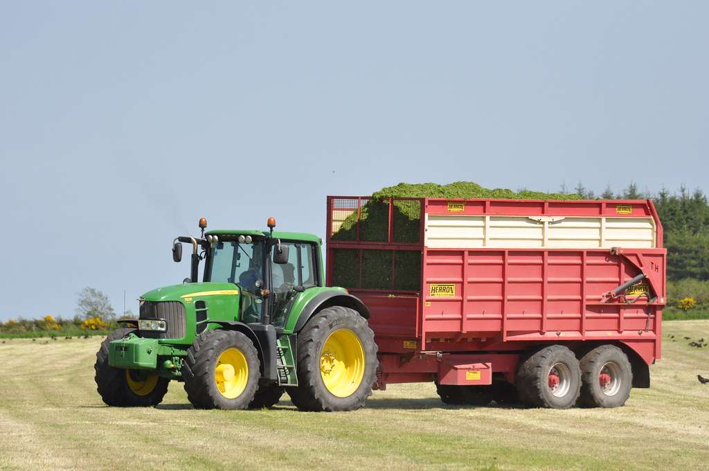 John Deere with Silage Trailer