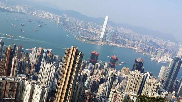 Hongkongin pilvenpiirtäjiä Victoria Peakiltä käsin katsottuna