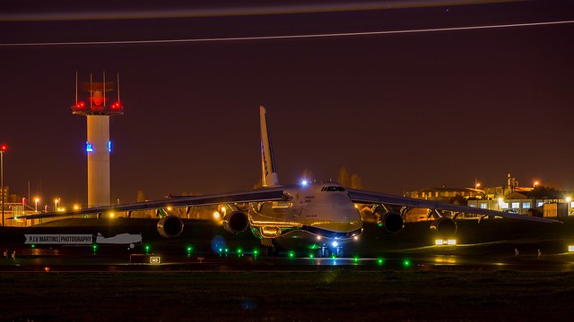 UR-82029 Antonov An-124-100