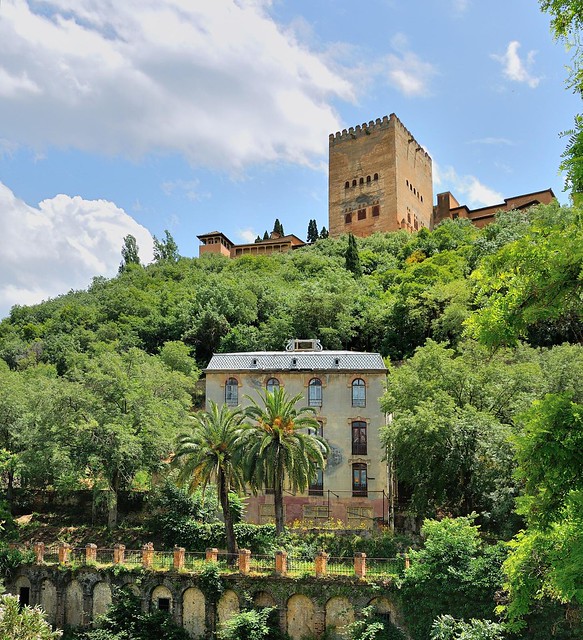 Granada : Under the tower