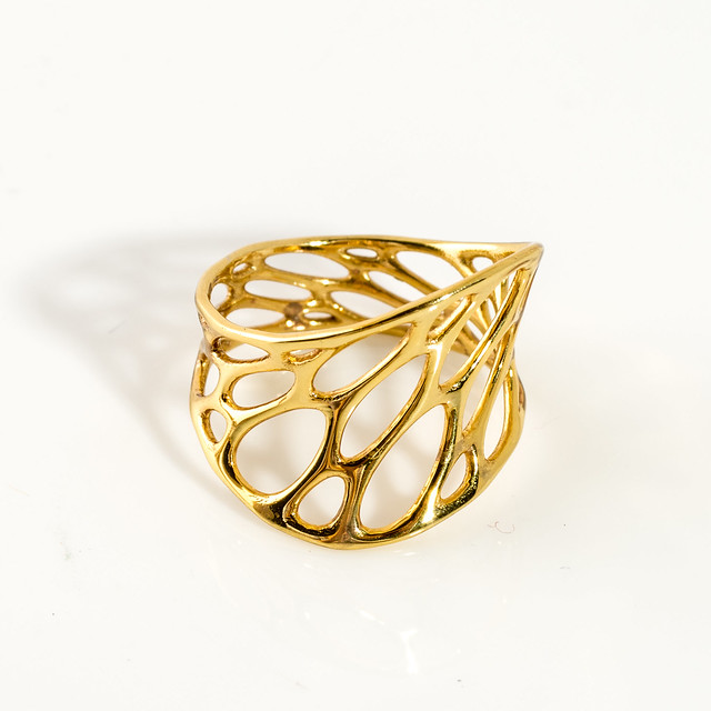 1-layer twist ring in gold-plated brass