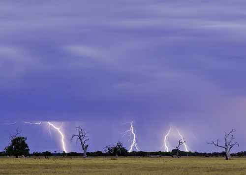 storm rain weather danger canon australia perth western lightning sorrento d60