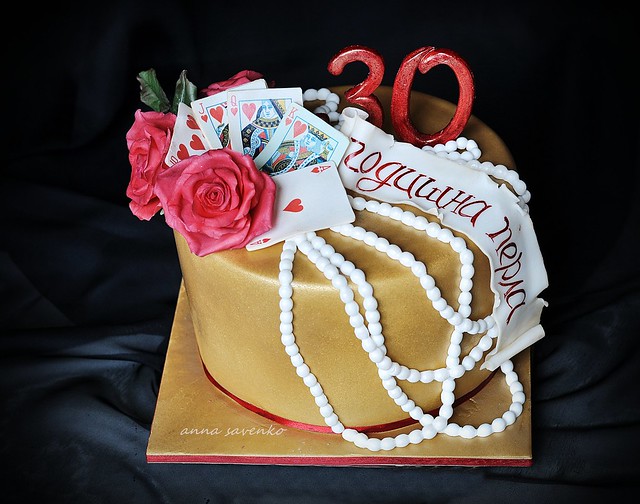 Roses and cards cake