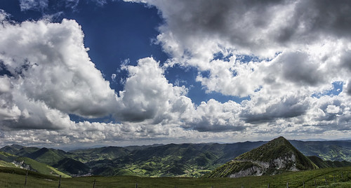 italy panorama clouds landscape nuvole mount nubes monte marche montepetrano petrano mountpetrano