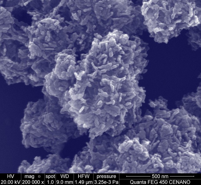 Nanostructured hydroxyapatite