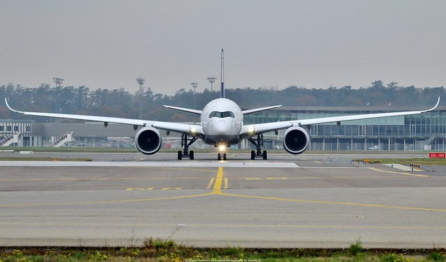 Lufthansa Airbus A350-941 D-AIXA