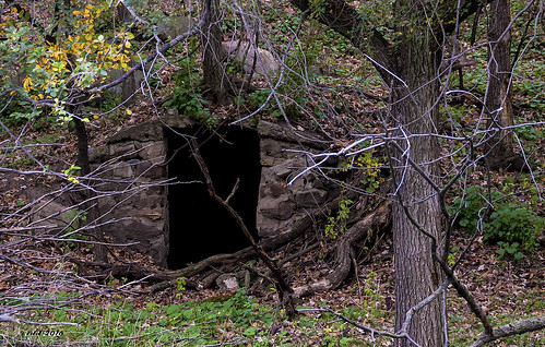 geocaching southdakota autumn shelter cave