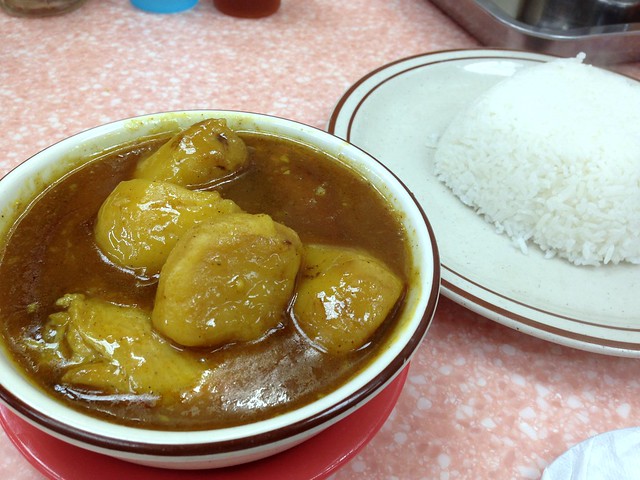 Chicken curry from 喜蓮咖啡美食 @ Taipa in Macau