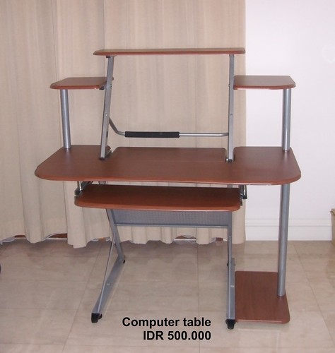 Computer Table | by walterziza