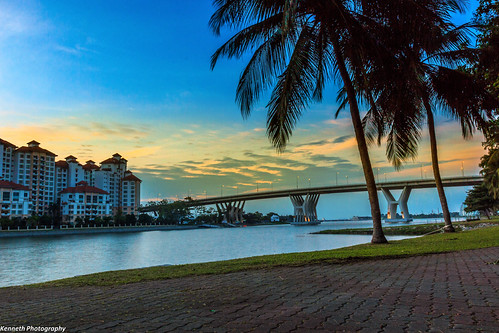 It is always refreshing to look at beautiful scenary in the morning | by Kenneth's Photography