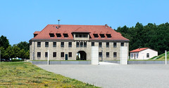 Kommandantur- und Häftlingsüberwachungsgebäude