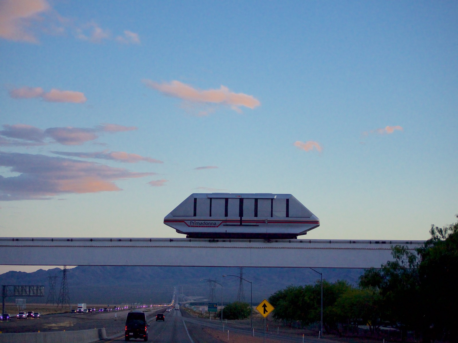 Primadonna Monorail