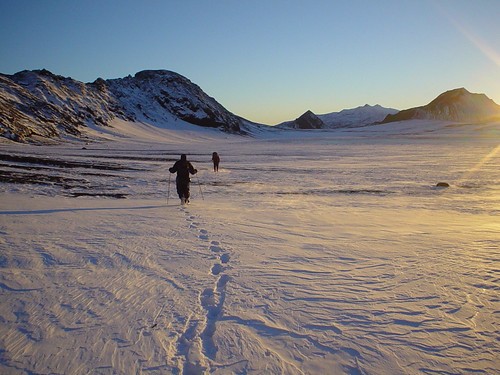 sunset landscape iceland laugavegur hiking álftavatn