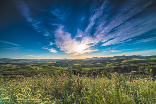 Panorama sui monti Erei, prima del tramonto. by Mirko Chessari, In attesa del tramonto, non potevo non scattare qualche foto allo splendido panorama che si gode da 
