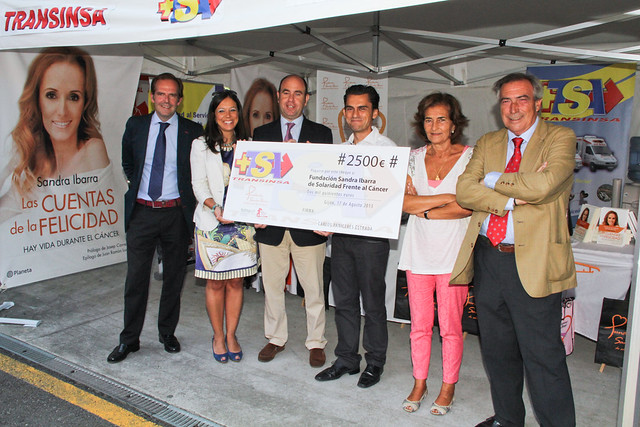 TRANSINSA - Entrega de cheque a la  Fundación Sandra Ibarra