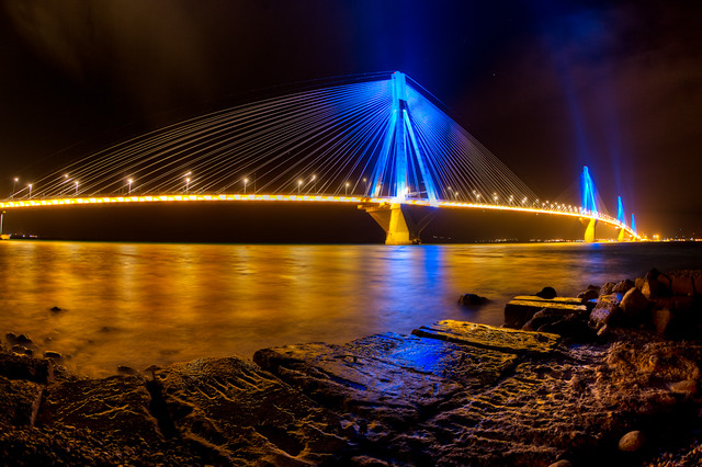 Rio bridge at night