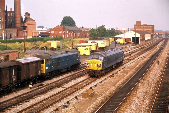 71 160 080771 Slough D88 and D5528