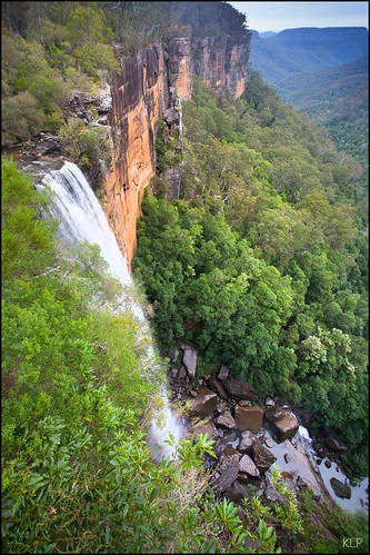 new south wales newsouthwales nsw australia canon 5d 1740mm polariser waterfall falls fitzroy sandstone cliff escarpment rock gum trees eucalyptus