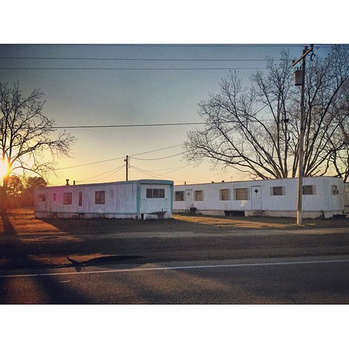 sunset georgia trailer trailerpark mobilehome raycity bemiss uploaded:by=flickstagram instagram:venue_name=raycity instagram:venue=7329855 instagram:photo=1255579909388256169406971