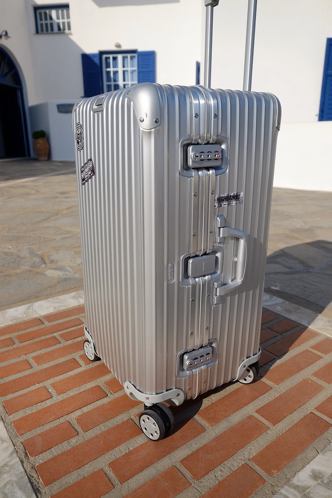 rimowa topas sport