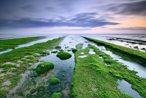 ocean sunset seascape color green beach portugal clouds rocks sintra velvet nikkor magoito d800 1635 cresende