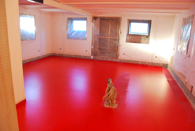 19/4.2015 - final coat of red on the kitchen floor