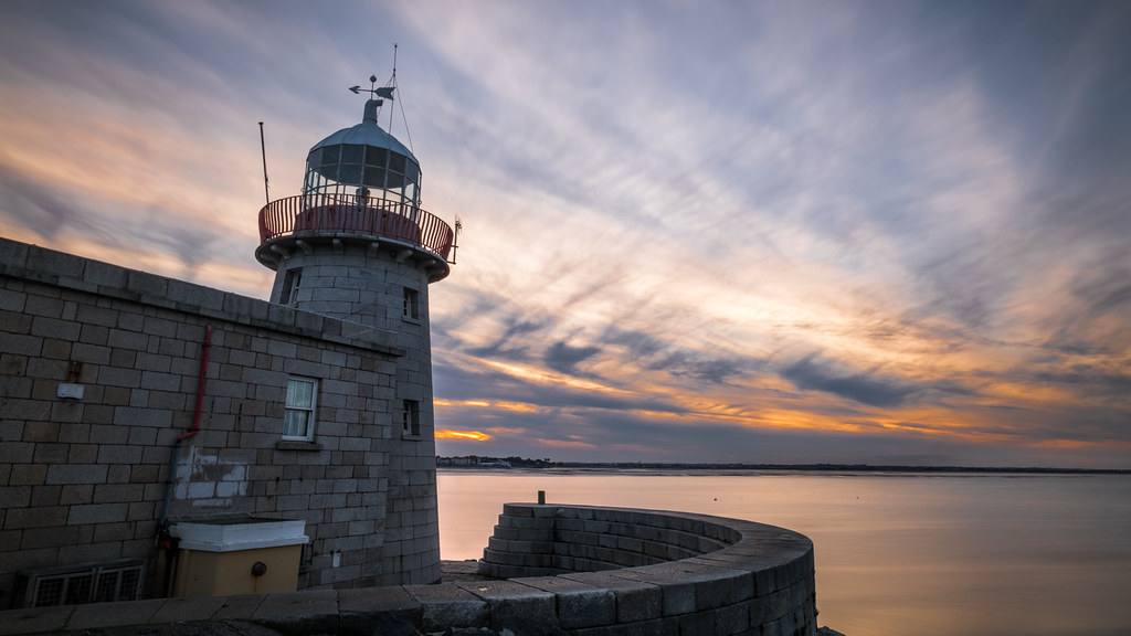 Howth lighthouse at sunset - Dublin, Ireland - Seascape photography