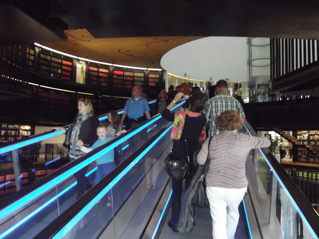 Inside Balham Library Inside the Library of Birmingham - Level 4 - Archives & He… | Flickr