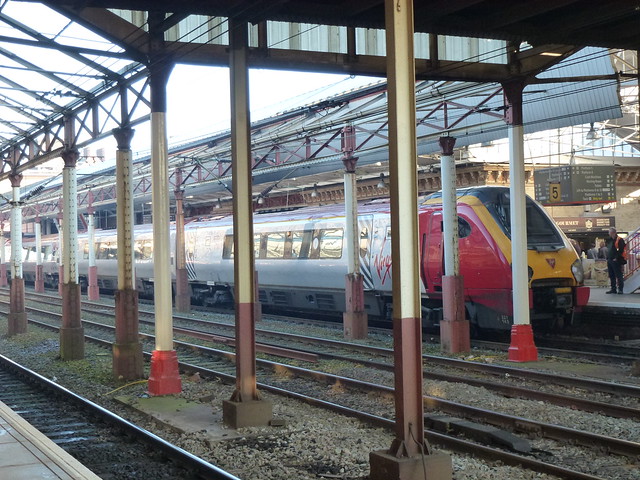 Virgin Trains  221142 taken at Crewe Railway Station at 08.58 on 9th October 2012c