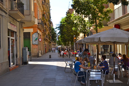 Outdoor drinks in Poble Sec