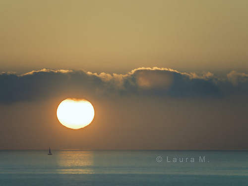 sea españa sun seascape sol clouds sunrise reflections landscape boats mar spain mediterraneo barco paisaje amanecer nubes reflejos e510 olympuse510