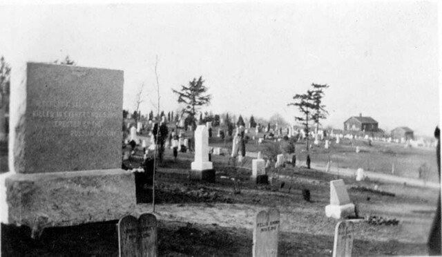 Headstone for Baran, Gerlot and Looney in Mt. Pleasant Cememtary, Seattle, November 18, 1916.