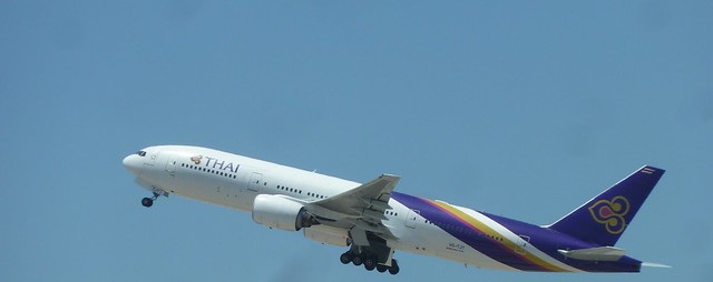 Thai Airways HS-TJT Boeing 777-2D7(ER) seconds after take-off from LAX