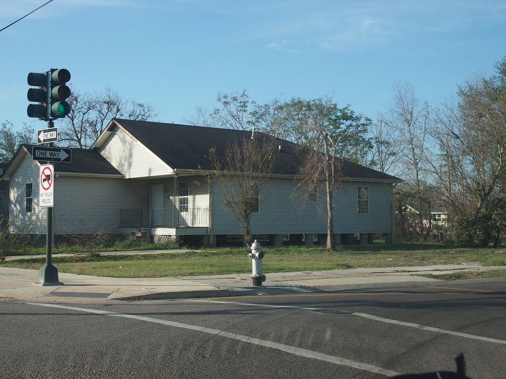 Bansky building gone forstall at st claude new orleans anthonyturducken Flickr