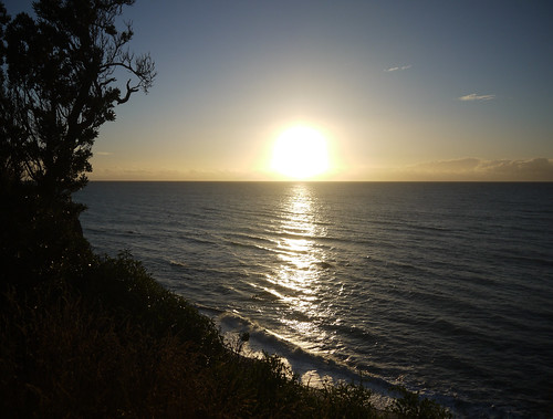 ocean newzealand sunrise coast waves pacific pacificocean southisland otago