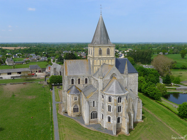 L’abbaye Saint-Vigor de Cerisy-la-Forêt (Manche-FR)
