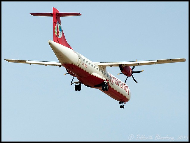 Kingfisher ATR-72 (VT-DKJ)