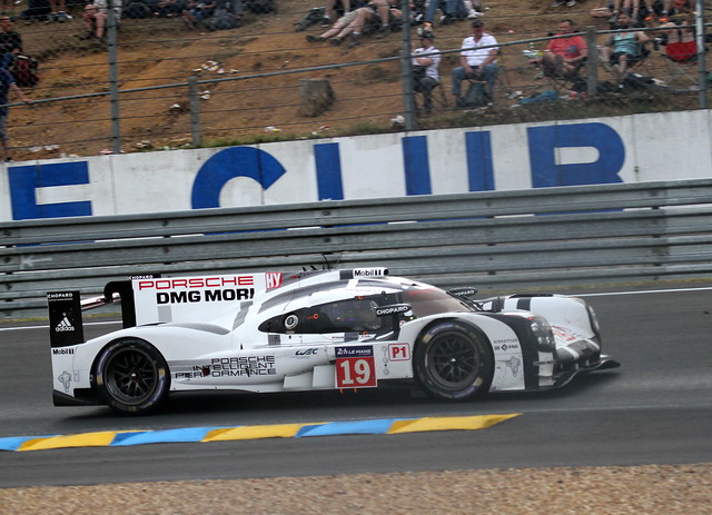 The winning Porsche 919 Hybrid of Nico Hulkenberg, Nick Tandy & Earl Bamber in the Esses at the 2015 Le Mans