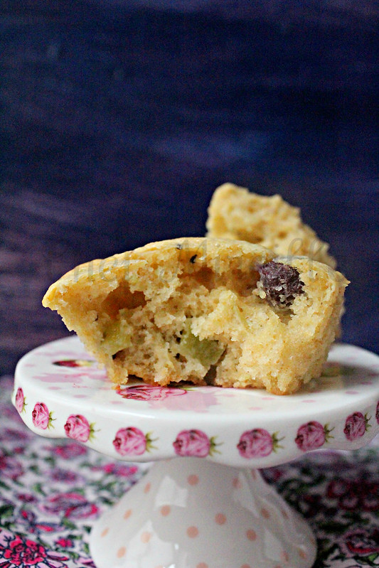 Kiwi Blueberry Muffins -edit