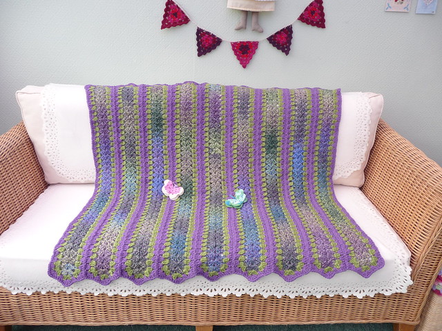 A great Blanket, wonderful colour combinations.