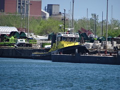 Tugboats in the Keating Channel, 2015 05 17 (1)