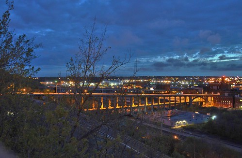 bridge usa landscape evening us nikon perspective mo kansascity missouri bluehour nikkor 18200mm d90 stevelamb