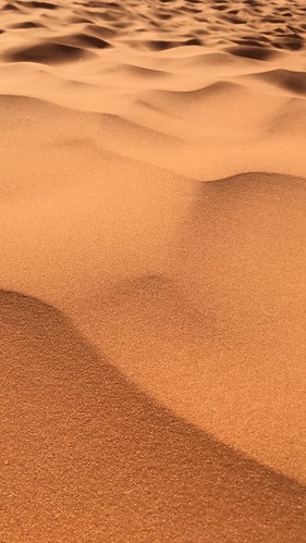 pink désert sand utah