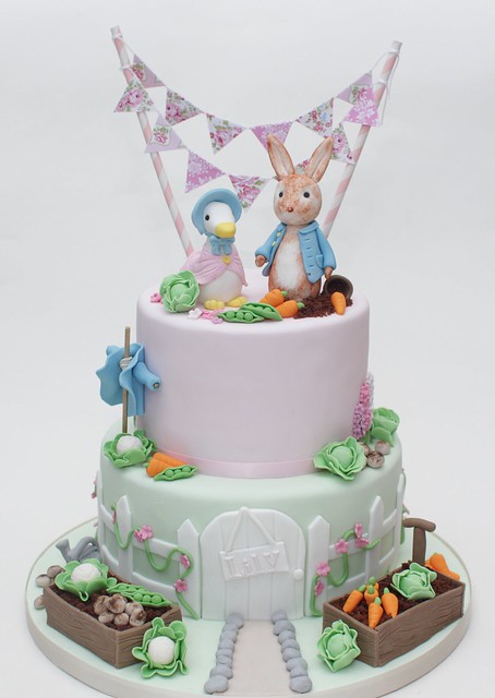 peter rabbit and jemima puddleduck cake