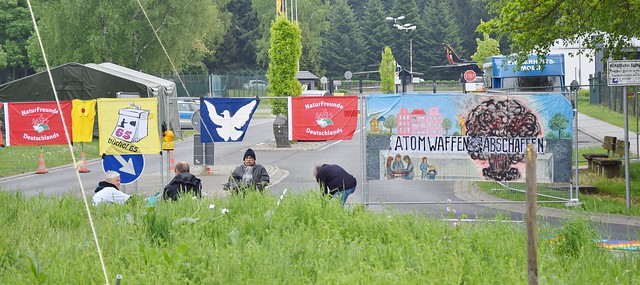 16.05.15: Büchel65: Blockade gegen Atomwaffen in Büchel