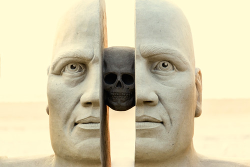 sculpture beach festival closeup skull sand head national split revere sculpting 2013 nssf benjaminprobanza