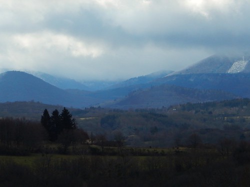 Chaîne des Puys, aire de Manzat, autoroute A89, Puy-de-Dôme, Auvergne, France. by byb64, france mountains landscape frankreich europa europe view eu paisaje 6